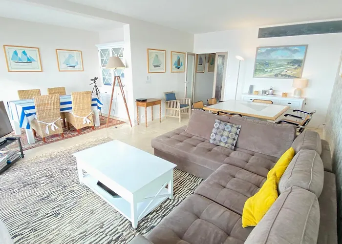 Elegant Avec Balcon, Garage Et Wifi En Bord De - Fr-1-92-889 *