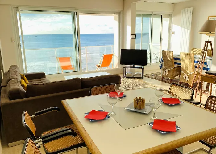 Elegant Avec Balcon, Garage Et Wifi En Bord De - Fr-1-92-889 Apartmán *