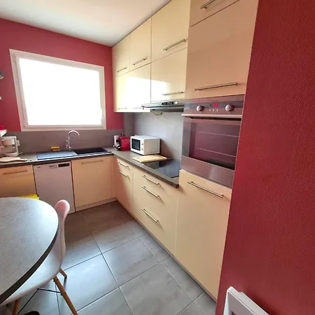 élegant Avec Balcon, Garage Et Wifi En Bord De - Fr-1-92-889 Appartamento *
