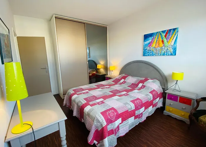 Elegant Avec Balcon, Garage Et Wifi En Bord De - Fr-1-92-889 *